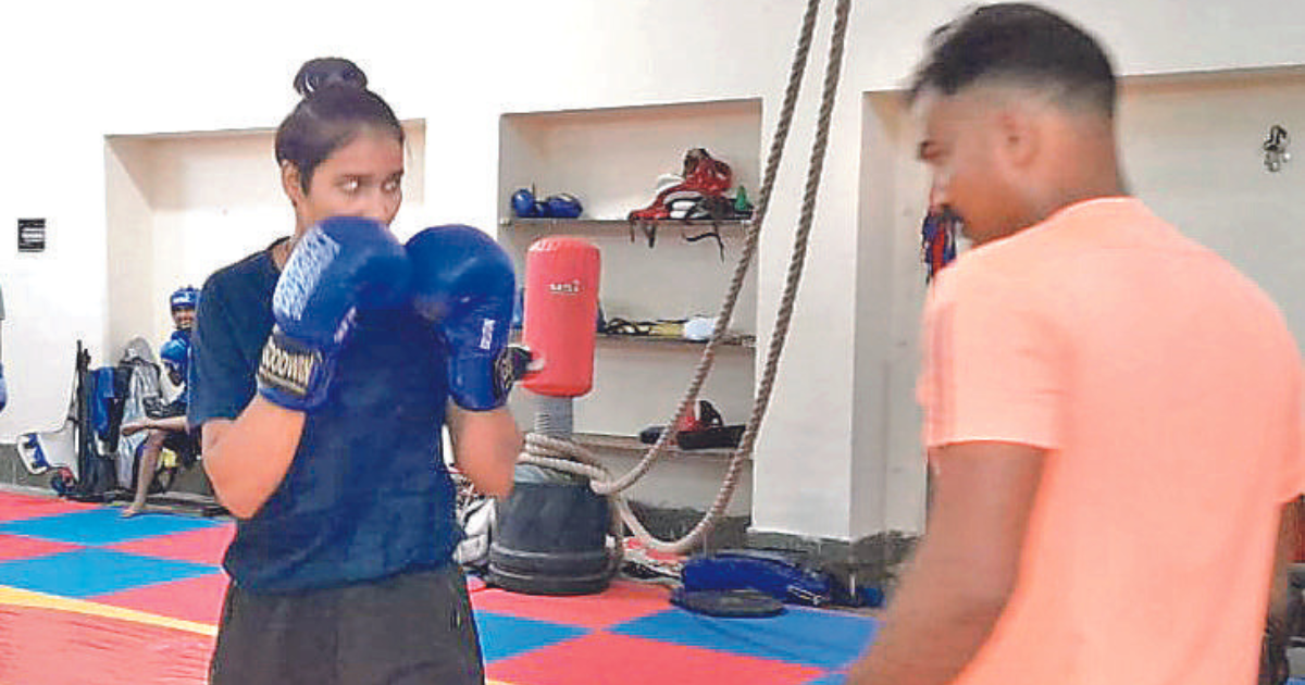 Boxer Mehak leaves for Spain for World Youth Boxing C’ship